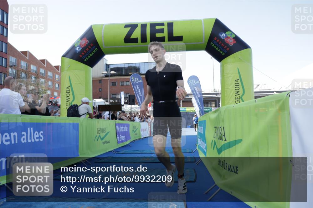 09.08.2026 - GEWOBA Citytriathlon Bremen Yannick Fuchs http://msf.ph/oto/9932209 09.08.2026 11:07:58 Ziel 310 meine-sportfotos.de