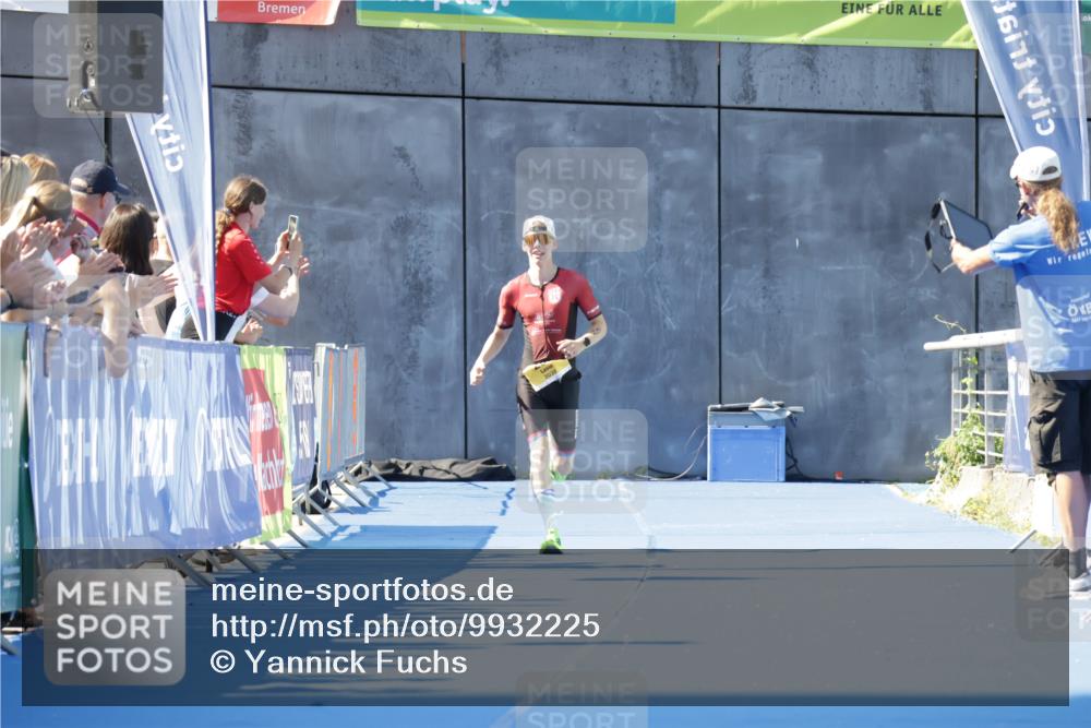 09.08.2026 - GEWOBA Citytriathlon Bremen Yannick Fuchs http://msf.ph/oto/9932225 09.08.2026 11:09:45 Ziel 287 meine-sportfotos.de