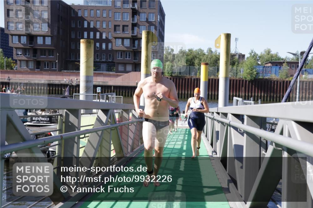 09.08.2026 - GEWOBA Citytriathlon Bremen Yannick Fuchs http://msf.ph/oto/9932226 09.08.2026 10:22:22 Schwimmen 7, 59, 125, 221, 419, 448, 460, 487, 493, 510 meine-sportfotos.de