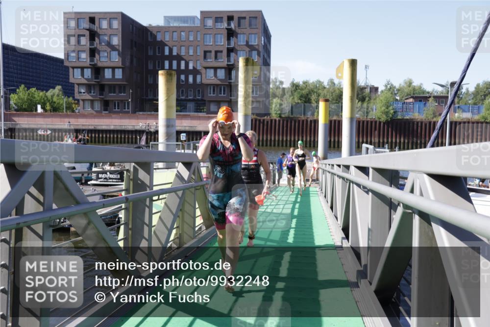 09.08.2026 - GEWOBA Citytriathlon Bremen Yannick Fuchs http://msf.ph/oto/9932248 09.08.2026 10:22:28 Schwimmen 7, 59, 125, 239, 448, 460, 504, 510 meine-sportfotos.de