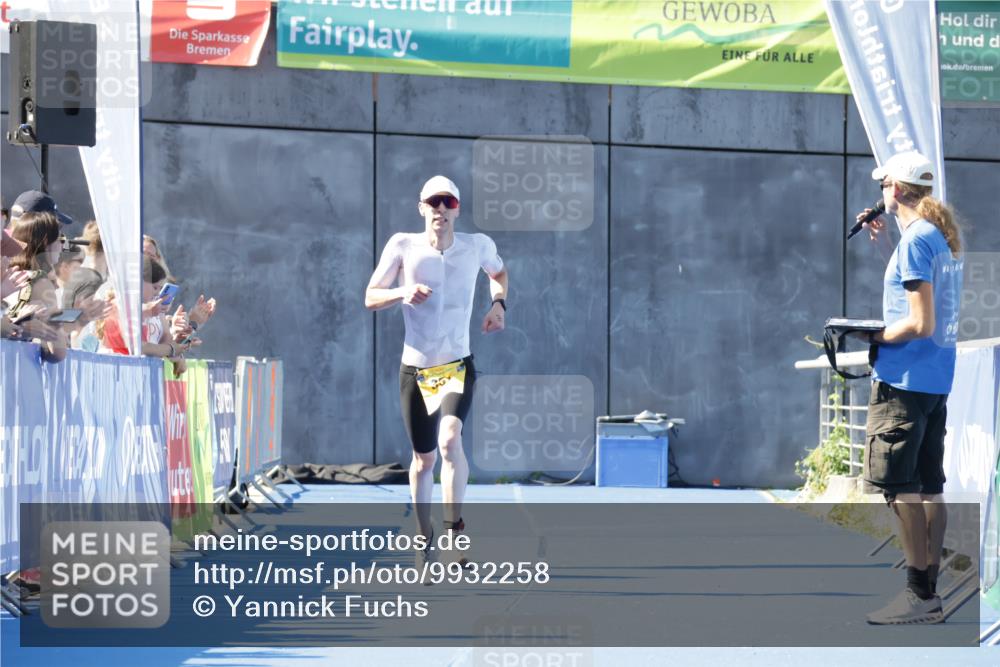 09.08.2026 - GEWOBA Citytriathlon Bremen Yannick Fuchs http://msf.ph/oto/9932258 09.08.2026 11:10:12 Ziel 351 meine-sportfotos.de