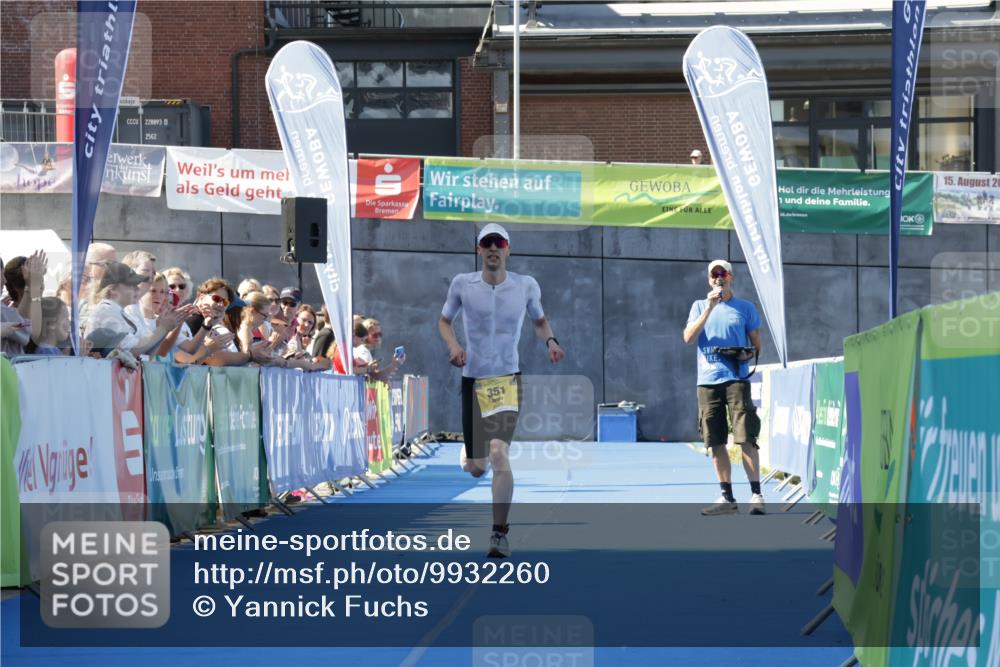 09.08.2026 - GEWOBA Citytriathlon Bremen Yannick Fuchs http://msf.ph/oto/9932260 09.08.2026 11:10:14 Ziel 351 meine-sportfotos.de