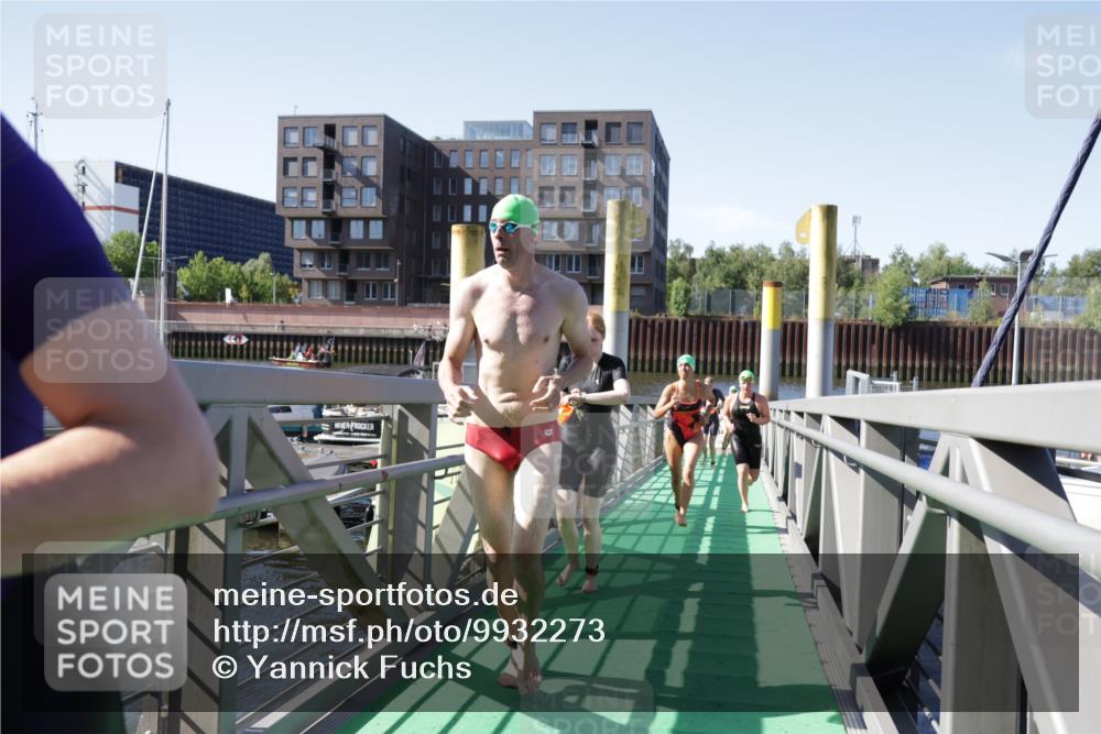 09.08.2026 - GEWOBA Citytriathlon Bremen Yannick Fuchs http://msf.ph/oto/9932273 09.08.2026 10:22:35 Schwimmen 1, 7, 25, 39, 59, 125, 173, 239, 413, 439, 448, 460, 476, 504, 510 meine-sportfotos.de