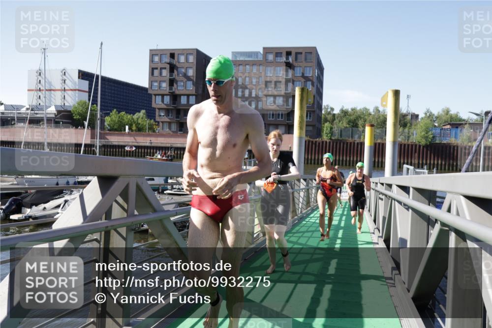 09.08.2026 - GEWOBA Citytriathlon Bremen Yannick Fuchs http://msf.ph/oto/9932275 09.08.2026 10:22:35 Schwimmen 1, 7, 25, 39, 59, 125, 173, 239, 413, 439, 448, 460, 476, 504, 510 meine-sportfotos.de