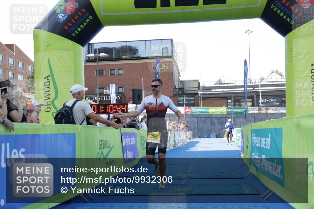 09.08.2026 - GEWOBA Citytriathlon Bremen Yannick Fuchs http://msf.ph/oto/9932306 09.08.2026 11:10:48 Ziel 387 meine-sportfotos.de