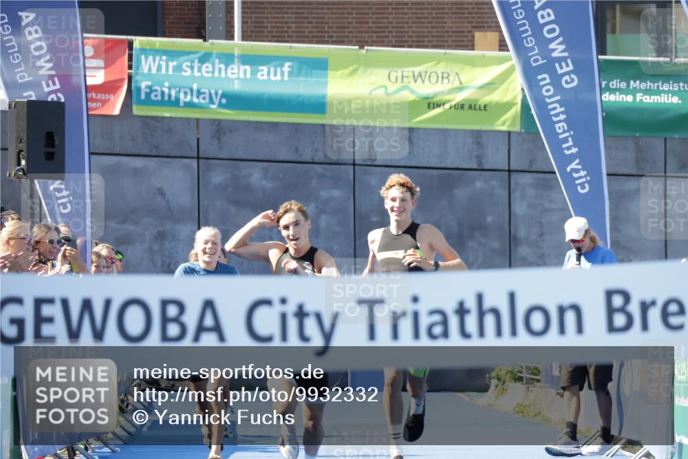 09.08.2026 - GEWOBA Citytriathlon Bremen Yannick Fuchs http://msf.ph/oto/9932332 09.08.2026 11:13:06 Ziel 231 meine-sportfotos.de