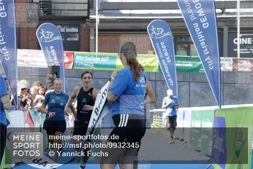 09.08.2026 - GEWOBA Citytriathlon Bremen Yannick Fuchs http://msf.ph/oto/9932345 09.08.2026 11:13:08 Ziel 231, 378 meine-sportfotos.de