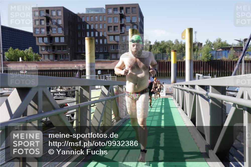 09.08.2026 - GEWOBA Citytriathlon Bremen Yannick Fuchs http://msf.ph/oto/9932386 09.08.2026 10:23:19 Schwimmen 243, 420, 509, 527 meine-sportfotos.de