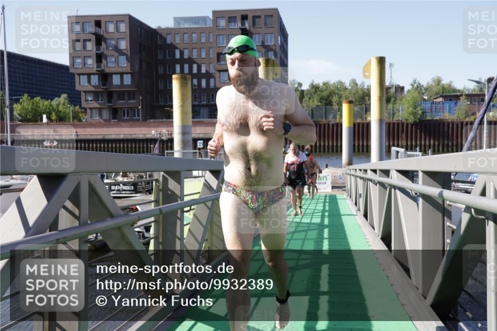 09.08.2026 - GEWOBA Citytriathlon Bremen Yannick Fuchs http://msf.ph/oto/9932389 09.08.2026 10:23:19 Schwimmen 243, 420, 509, 527 meine-sportfotos.de