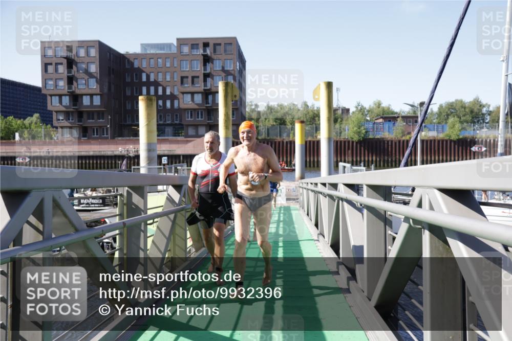 09.08.2026 - GEWOBA Citytriathlon Bremen Yannick Fuchs http://msf.ph/oto/9932396 09.08.2026 10:23:26 Schwimmen 243, 420, 423, 436, 530 meine-sportfotos.de