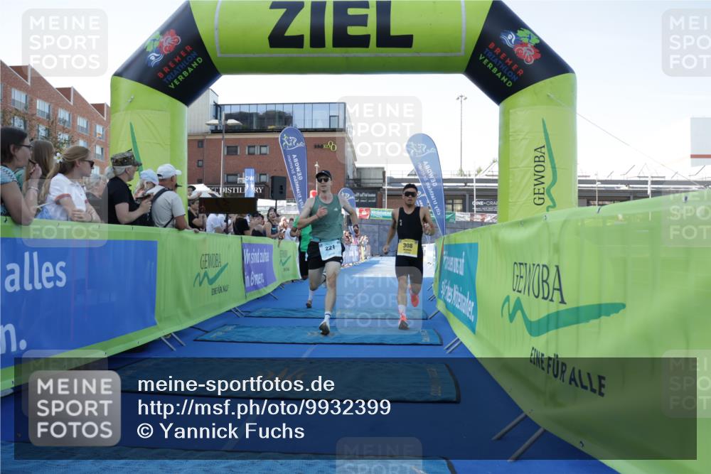 09.08.2026 - GEWOBA Citytriathlon Bremen Yannick Fuchs http://msf.ph/oto/9932399 09.08.2026 11:14:06 Ziel 221, 308 meine-sportfotos.de