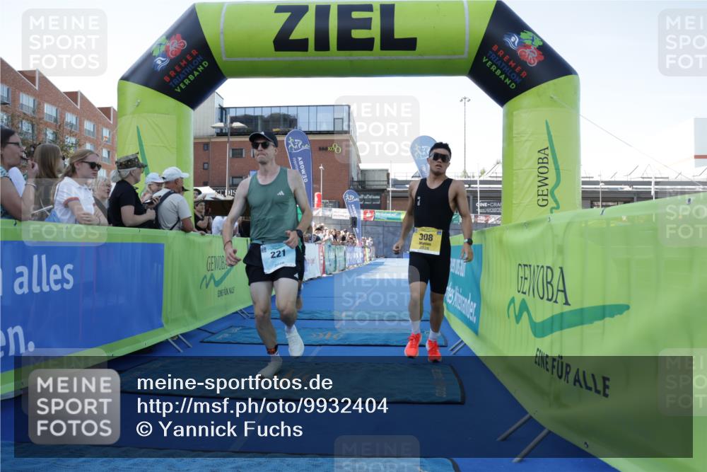 09.08.2026 - GEWOBA Citytriathlon Bremen Yannick Fuchs http://msf.ph/oto/9932404 09.08.2026 11:14:06 Ziel 221, 308 meine-sportfotos.de