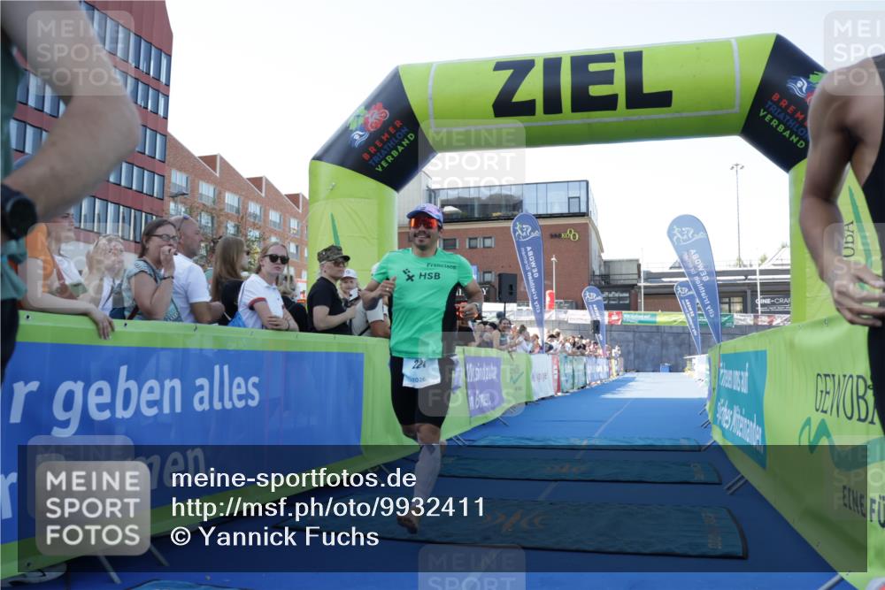 09.08.2026 - GEWOBA Citytriathlon Bremen Yannick Fuchs http://msf.ph/oto/9932411 09.08.2026 11:14:07 Ziel 221, 308 meine-sportfotos.de