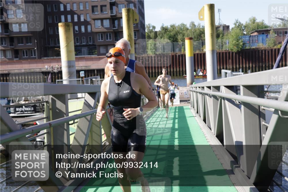 09.08.2026 - GEWOBA Citytriathlon Bremen Yannick Fuchs http://msf.ph/oto/9932414 09.08.2026 10:23:33 Schwimmen 243, 249, 420, 423, 436, 459, 530 meine-sportfotos.de