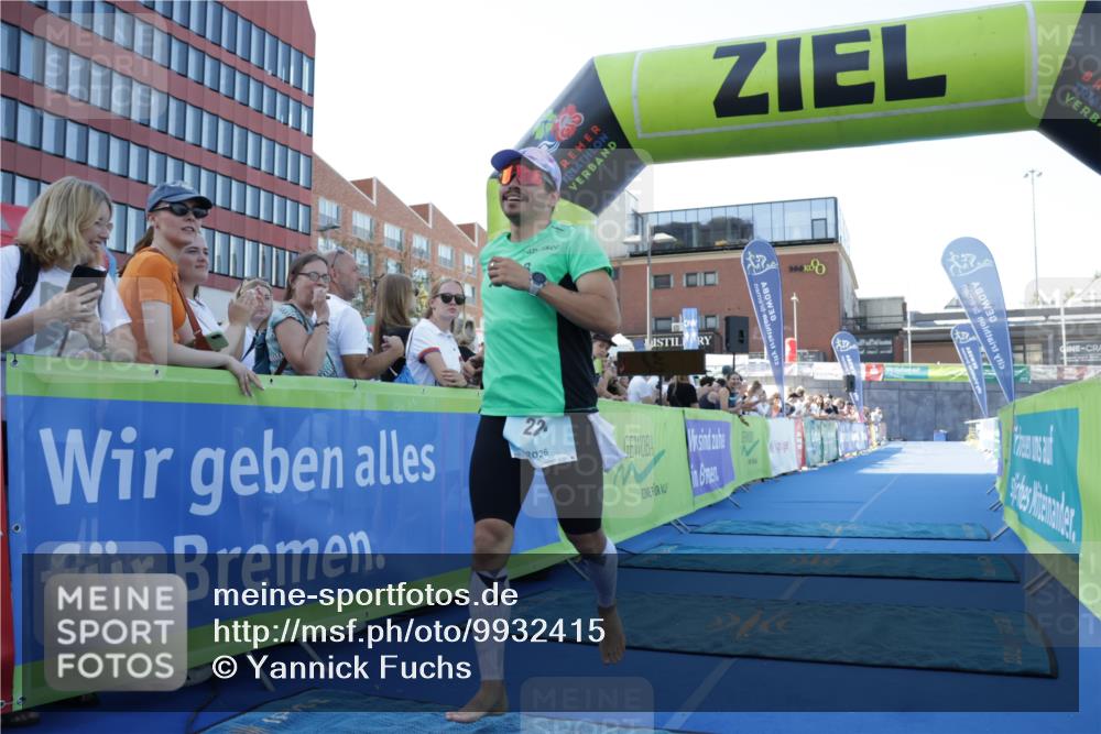 09.08.2026 - GEWOBA Citytriathlon Bremen Yannick Fuchs http://msf.ph/oto/9932415 09.08.2026 11:14:07 Ziel 221, 308 meine-sportfotos.de