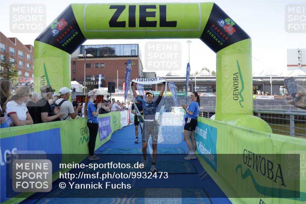 09.08.2026 - GEWOBA Citytriathlon Bremen Yannick Fuchs http://msf.ph/oto/9932473 09.08.2026 11:15:03 Ziel 358, 517 meine-sportfotos.de