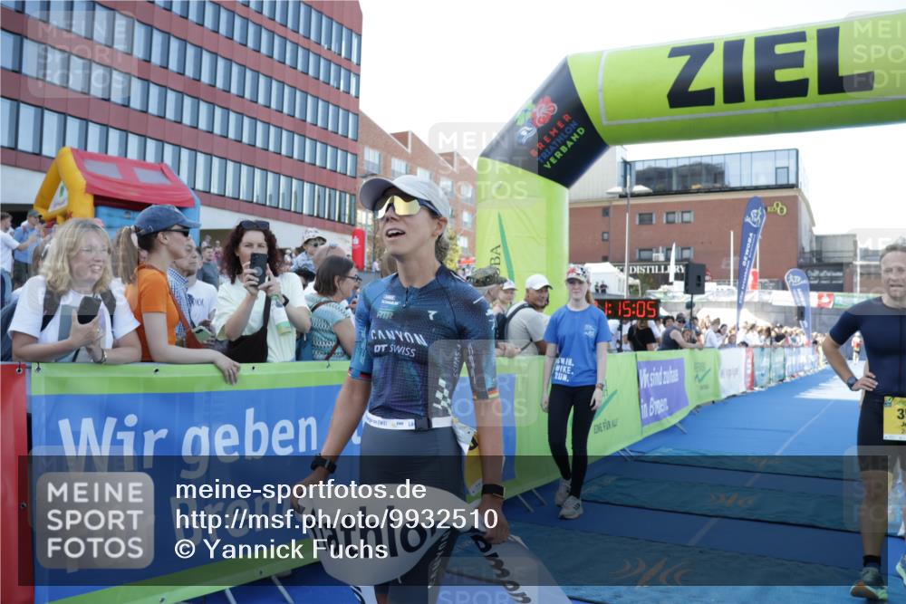 09.08.2026 - GEWOBA Citytriathlon Bremen Yannick Fuchs http://msf.ph/oto/9932510 09.08.2026 11:15:09 Ziel  meine-sportfotos.de