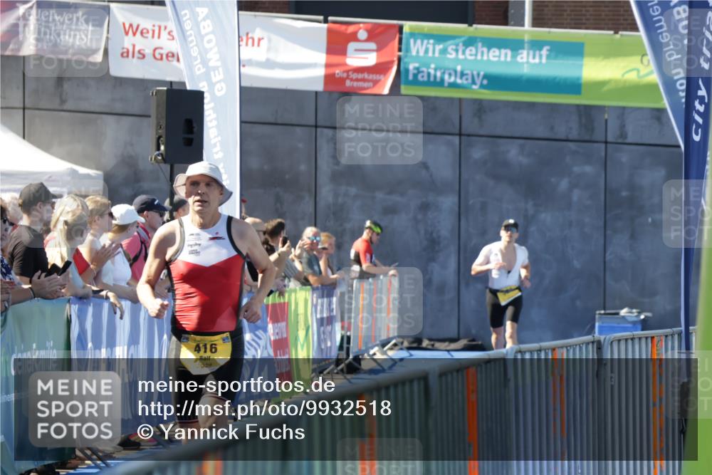 09.08.2026 - GEWOBA Citytriathlon Bremen Yannick Fuchs http://msf.ph/oto/9932518 09.08.2026 11:15:16 Ziel 416 meine-sportfotos.de