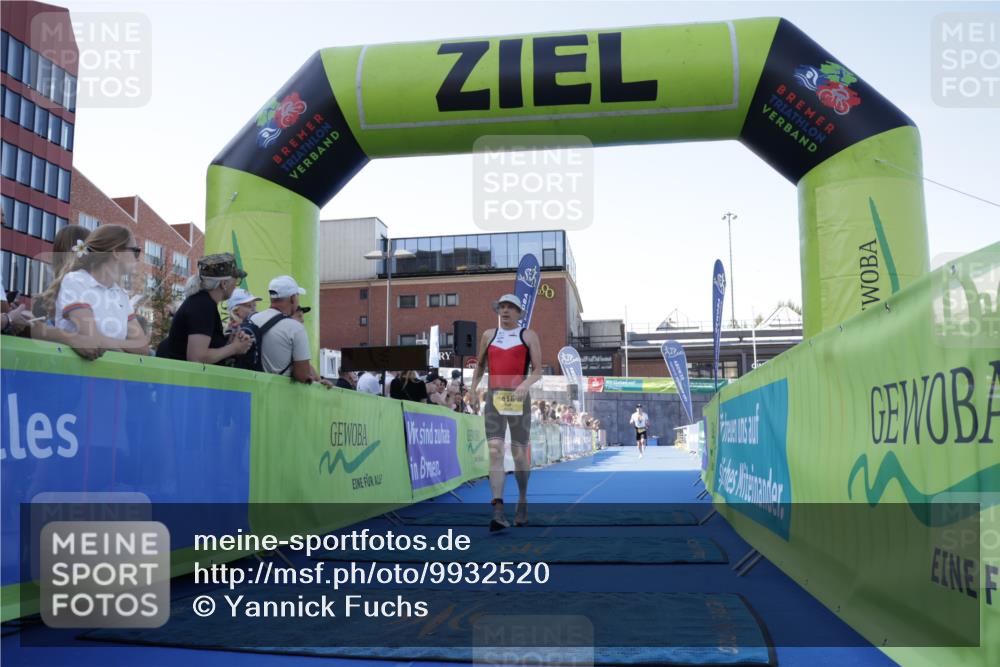 09.08.2026 - GEWOBA Citytriathlon Bremen Yannick Fuchs http://msf.ph/oto/9932520 09.08.2026 11:15:20 Ziel 416, 529 meine-sportfotos.de