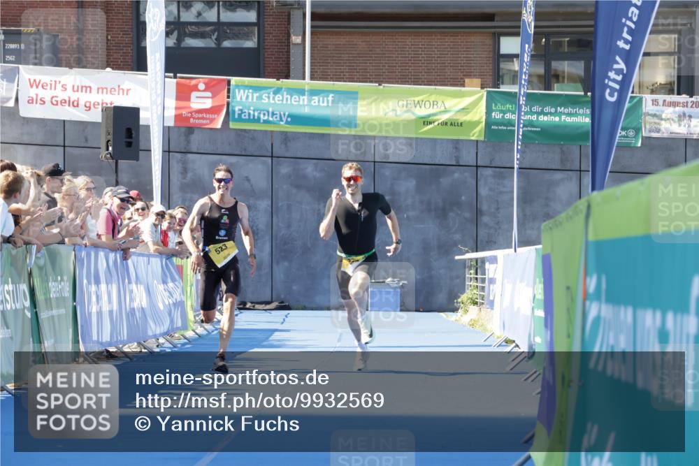 09.08.2026 - GEWOBA Citytriathlon Bremen Yannick Fuchs http://msf.ph/oto/9932569 09.08.2026 11:15:52 Ziel 322, 523 meine-sportfotos.de