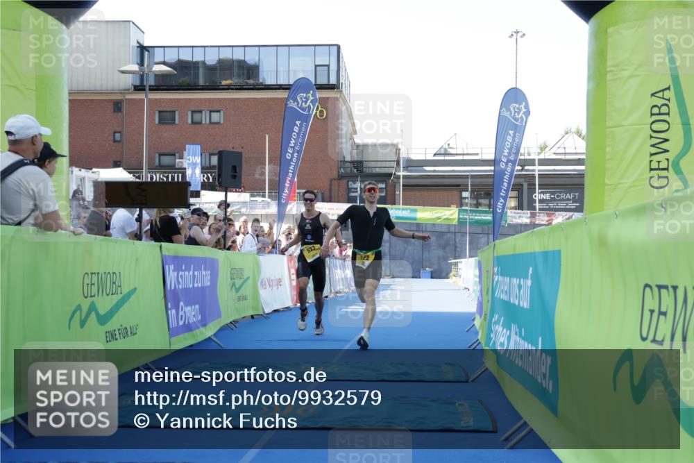 09.08.2026 - GEWOBA Citytriathlon Bremen Yannick Fuchs http://msf.ph/oto/9932579 09.08.2026 11:15:54 Ziel 322, 523 meine-sportfotos.de