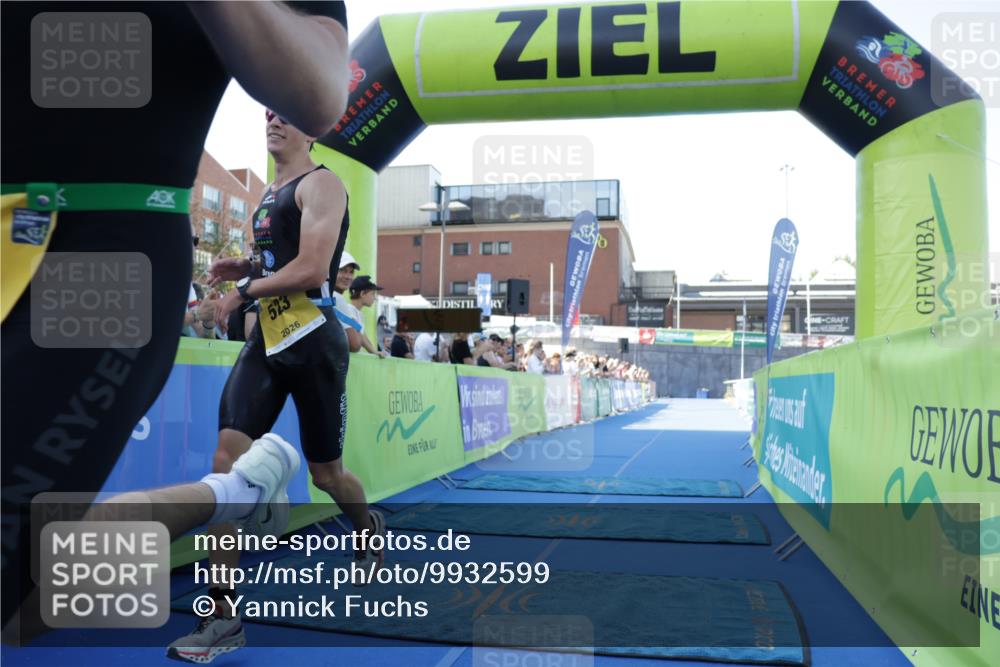 09.08.2026 - GEWOBA Citytriathlon Bremen Yannick Fuchs http://msf.ph/oto/9932599 09.08.2026 11:15:55 Ziel 322, 523 meine-sportfotos.de