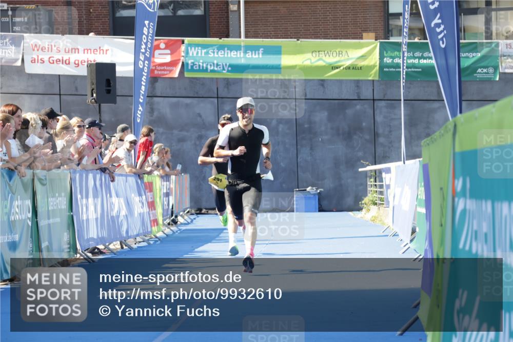 09.08.2026 - GEWOBA Citytriathlon Bremen Yannick Fuchs http://msf.ph/oto/9932610 09.08.2026 11:16:16 Ziel 291, 348 meine-sportfotos.de