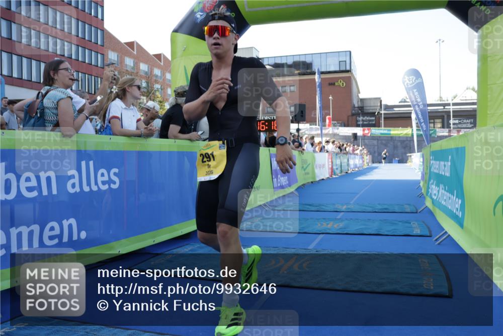 09.08.2026 - GEWOBA Citytriathlon Bremen Yannick Fuchs http://msf.ph/oto/9932646 09.08.2026 11:16:22 Ziel 291, 348 meine-sportfotos.de