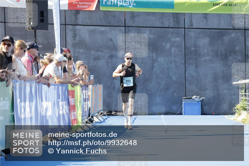 09.08.2026 - GEWOBA Citytriathlon Bremen Yannick Fuchs http://msf.ph/oto/9932648 09.08.2026 11:16:24 Ziel 291 meine-sportfotos.de
