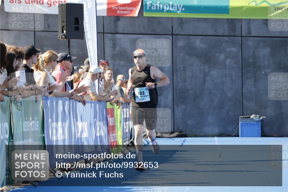 09.08.2026 - GEWOBA Citytriathlon Bremen Yannick Fuchs http://msf.ph/oto/9932653 09.08.2026 11:16:26 Ziel 103 meine-sportfotos.de