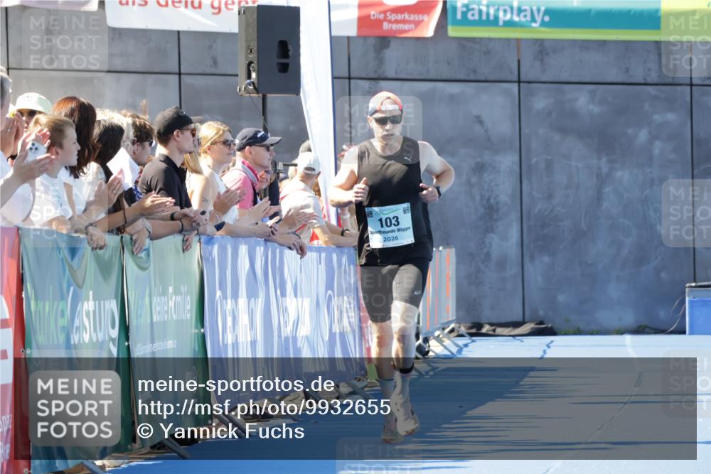 09.08.2026 - GEWOBA Citytriathlon Bremen Yannick Fuchs http://msf.ph/oto/9932655 09.08.2026 11:16:27 Ziel 103 meine-sportfotos.de