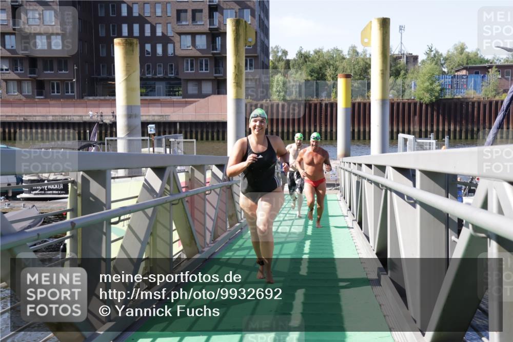 09.08.2026 - GEWOBA Citytriathlon Bremen Yannick Fuchs http://msf.ph/oto/9932692 09.08.2026 10:25:29 Schwimmen 15, 41, 95, 113, 137, 151, 157, 163, 187, 201, 211, 225, 229, 431 meine-sportfotos.de