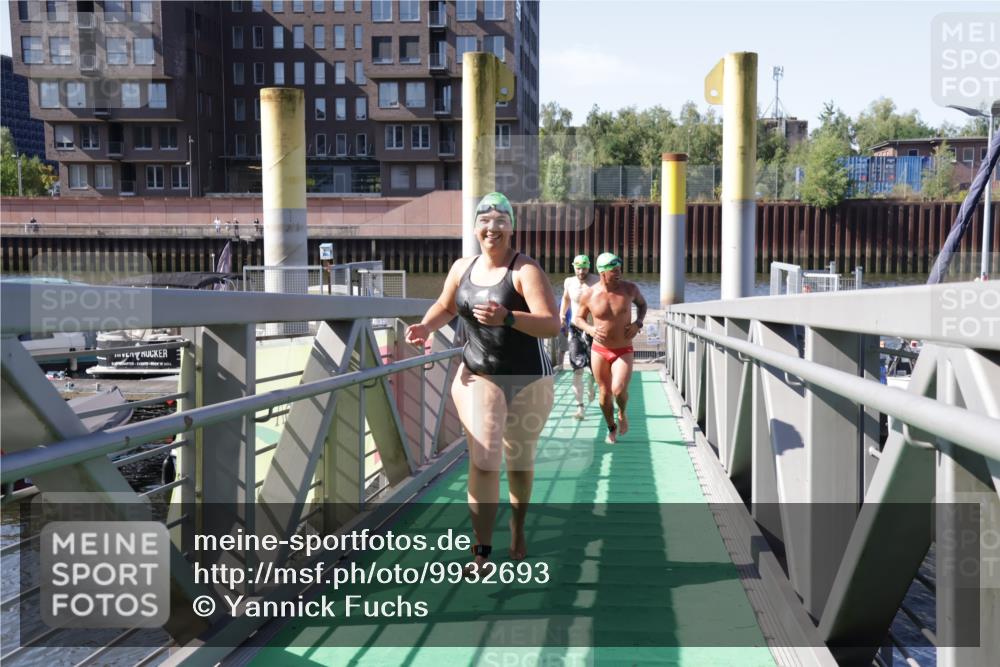 09.08.2026 - GEWOBA Citytriathlon Bremen Yannick Fuchs http://msf.ph/oto/9932693 09.08.2026 10:25:29 Schwimmen 15, 41, 95, 113, 137, 151, 157, 163, 187, 201, 211, 225, 229, 431 meine-sportfotos.de