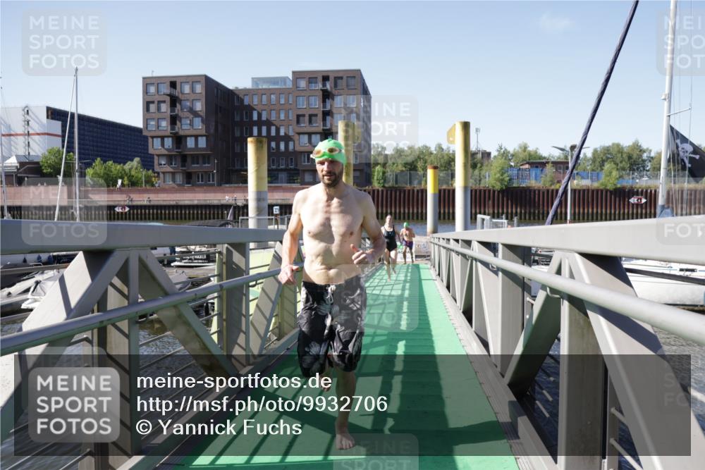 09.08.2026 - GEWOBA Citytriathlon Bremen Yannick Fuchs http://msf.ph/oto/9932706 09.08.2026 10:25:32 Schwimmen 15, 67, 95, 113, 137, 151, 157, 163, 187, 201, 211, 225, 229, 431 meine-sportfotos.de