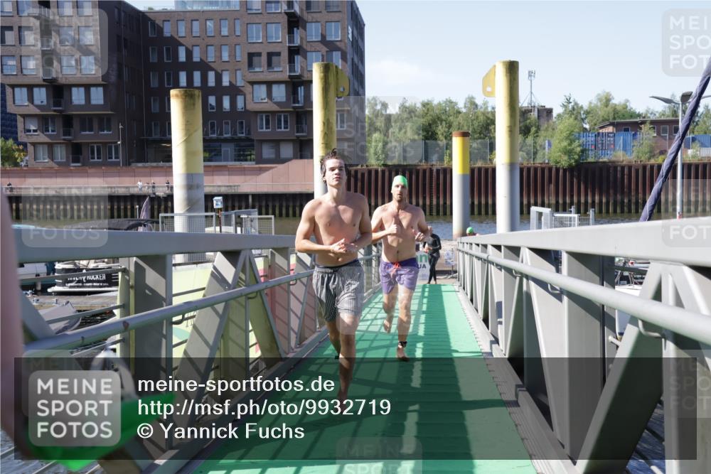 09.08.2026 - GEWOBA Citytriathlon Bremen Yannick Fuchs http://msf.ph/oto/9932719 09.08.2026 10:25:37 Schwimmen 15, 43, 67, 95, 151, 187, 201, 211, 225, 229, 422, 485, 525 meine-sportfotos.de