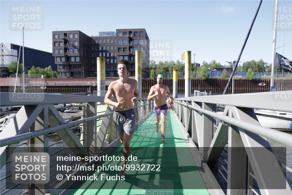 09.08.2026 - GEWOBA Citytriathlon Bremen Yannick Fuchs http://msf.ph/oto/9932722 09.08.2026 10:25:38 Schwimmen 15, 43, 67, 95, 151, 187, 201, 211, 225, 229, 422, 485, 525 meine-sportfotos.de
