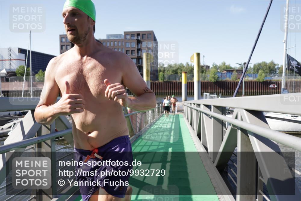09.08.2026 - GEWOBA Citytriathlon Bremen Yannick Fuchs http://msf.ph/oto/9932729 09.08.2026 10:25:39 Schwimmen 15, 43, 67, 95, 151, 187, 201, 211, 225, 229, 422, 485, 525 meine-sportfotos.de
