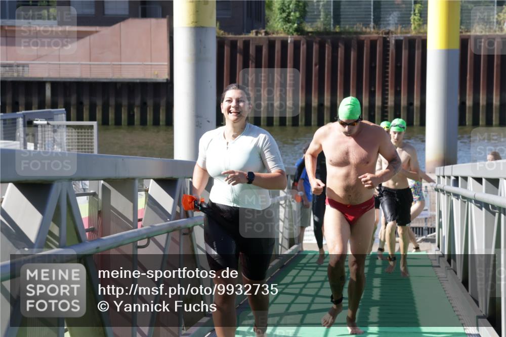 09.08.2026 - GEWOBA Citytriathlon Bremen Yannick Fuchs http://msf.ph/oto/9932735 09.08.2026 10:25:43 Schwimmen 15, 43, 57, 67, 129, 151, 181, 187, 211, 422, 485, 525 meine-sportfotos.de