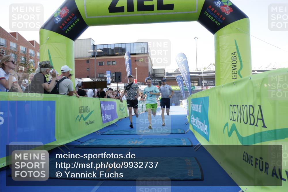 09.08.2026 - GEWOBA Citytriathlon Bremen Yannick Fuchs http://msf.ph/oto/9932737 09.08.2026 11:16:55 Ziel 249, 296 meine-sportfotos.de