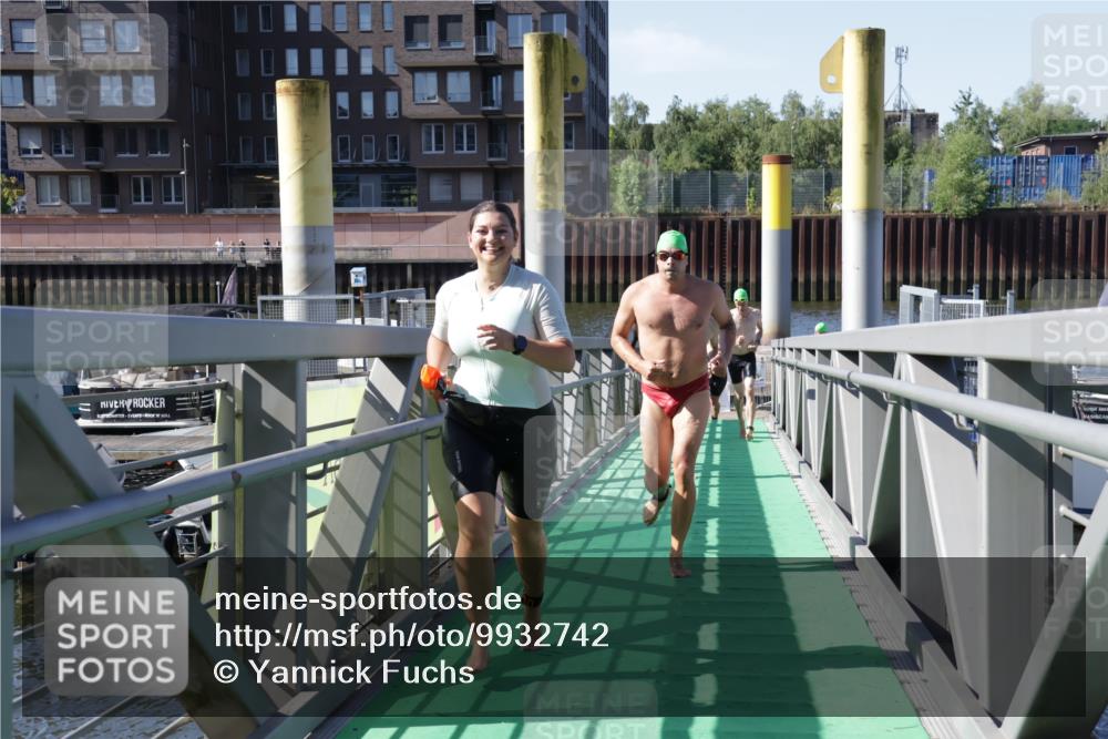 09.08.2026 - GEWOBA Citytriathlon Bremen Yannick Fuchs http://msf.ph/oto/9932742 09.08.2026 10:25:44 Schwimmen 15, 43, 57, 67, 129, 151, 181, 187, 211, 422, 485, 525 meine-sportfotos.de