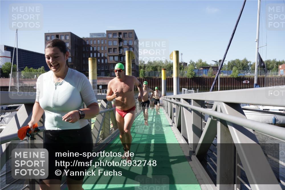 09.08.2026 - GEWOBA Citytriathlon Bremen Yannick Fuchs http://msf.ph/oto/9932748 09.08.2026 10:25:45 Schwimmen 15, 29, 43, 57, 67, 129, 151, 181, 211, 422, 485, 525 meine-sportfotos.de