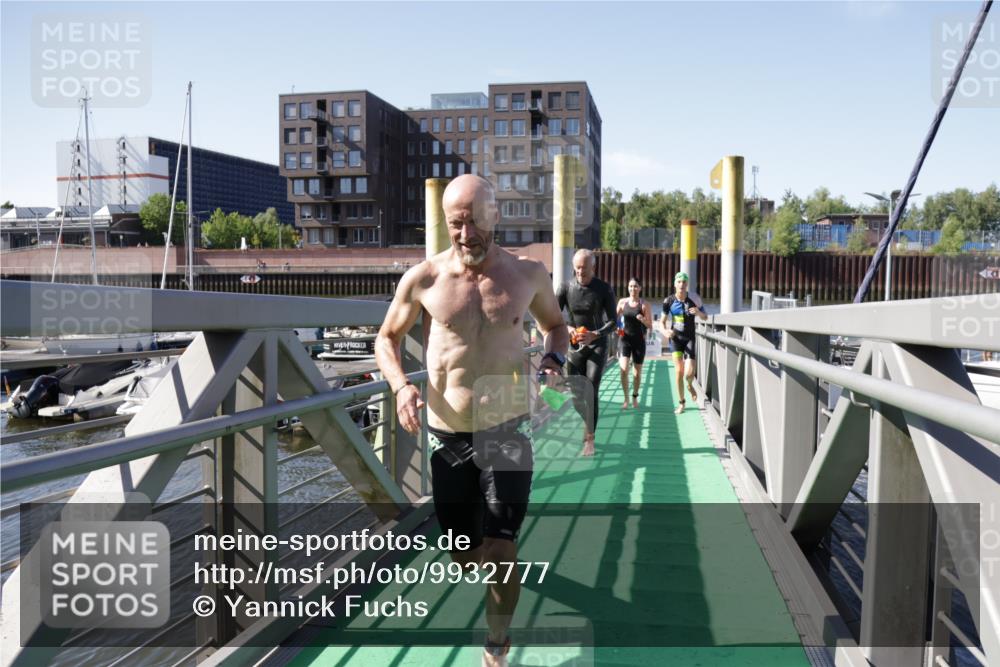 09.08.2026 - GEWOBA Citytriathlon Bremen Yannick Fuchs http://msf.ph/oto/9932777 09.08.2026 10:25:54 Schwimmen 29, 43, 57, 129, 141, 153, 179, 181, 241, 422, 429, 485, 525 meine-sportfotos.de