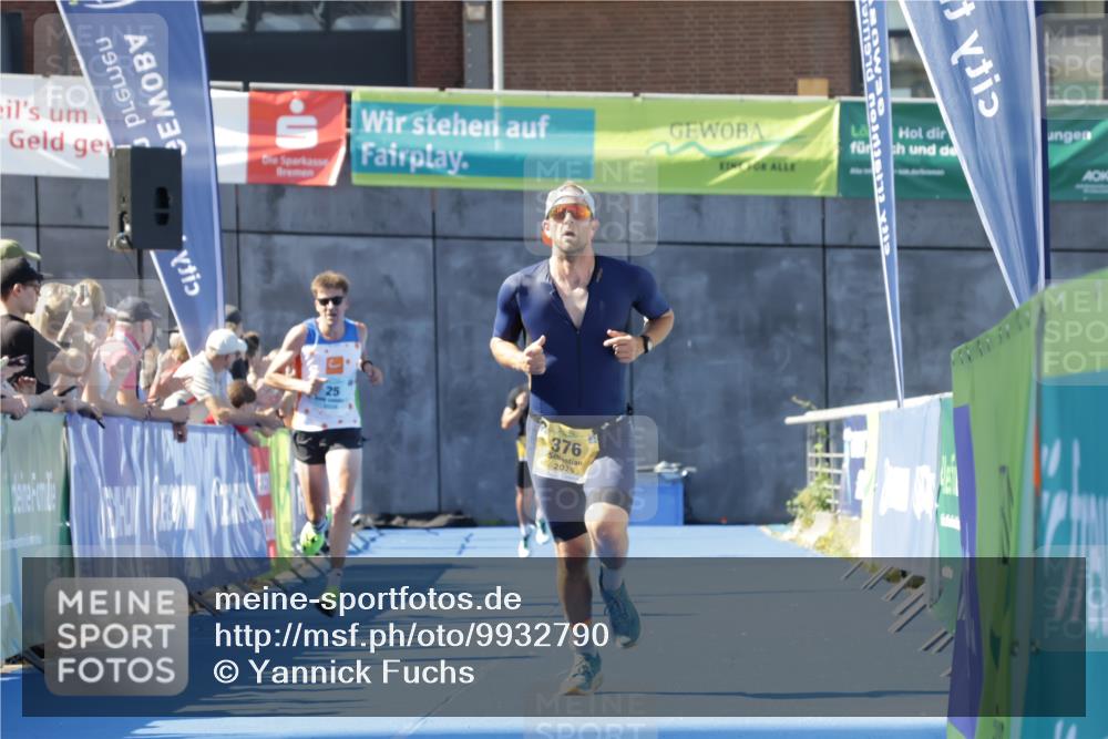 09.08.2026 - GEWOBA Citytriathlon Bremen Yannick Fuchs http://msf.ph/oto/9932790 09.08.2026 11:17:35 Ziel 25, 376 meine-sportfotos.de