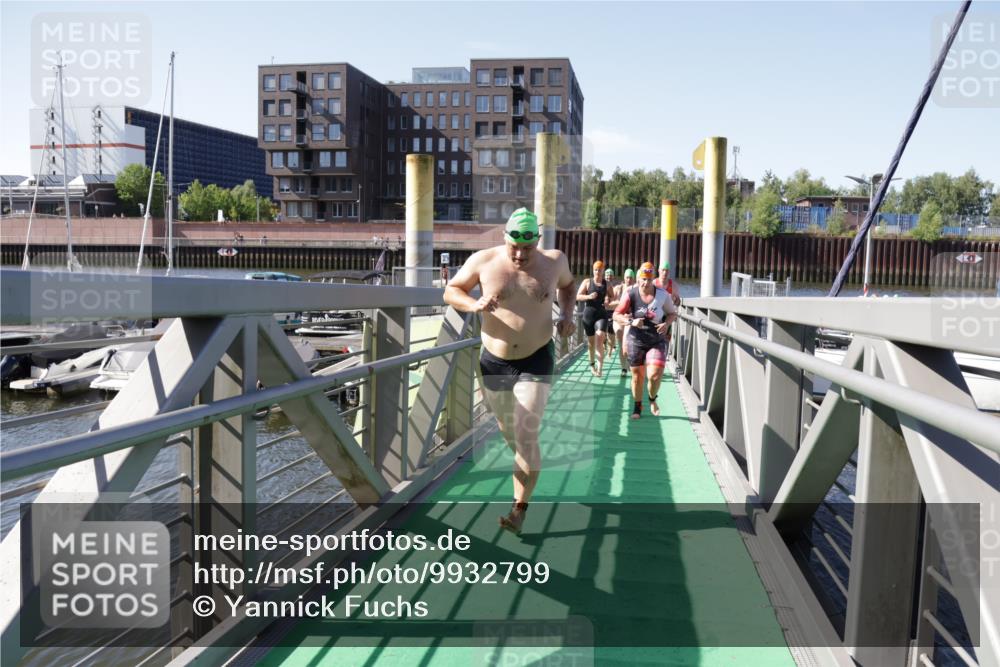 09.08.2026 - GEWOBA Citytriathlon Bremen Yannick Fuchs http://msf.ph/oto/9932799 09.08.2026 10:26:11 Schwimmen 13, 27, 31, 85, 93, 135, 139, 141, 179, 205, 223, 233, 469, 499 meine-sportfotos.de