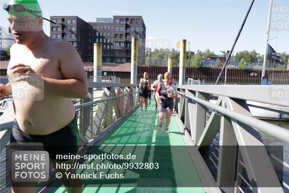 09.08.2026 - GEWOBA Citytriathlon Bremen Yannick Fuchs http://msf.ph/oto/9932803 09.08.2026 10:26:12 Schwimmen 13, 27, 31, 85, 93, 135, 139, 141, 205, 223, 233, 469, 499 meine-sportfotos.de