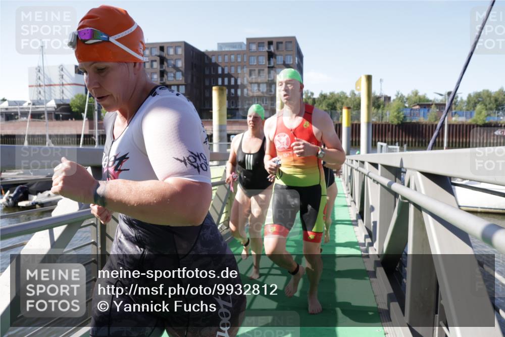 09.08.2026 - GEWOBA Citytriathlon Bremen Yannick Fuchs http://msf.ph/oto/9932812 09.08.2026 10:26:14 Schwimmen 13, 27, 31, 85, 93, 135, 139, 205, 223, 233, 469, 499 meine-sportfotos.de