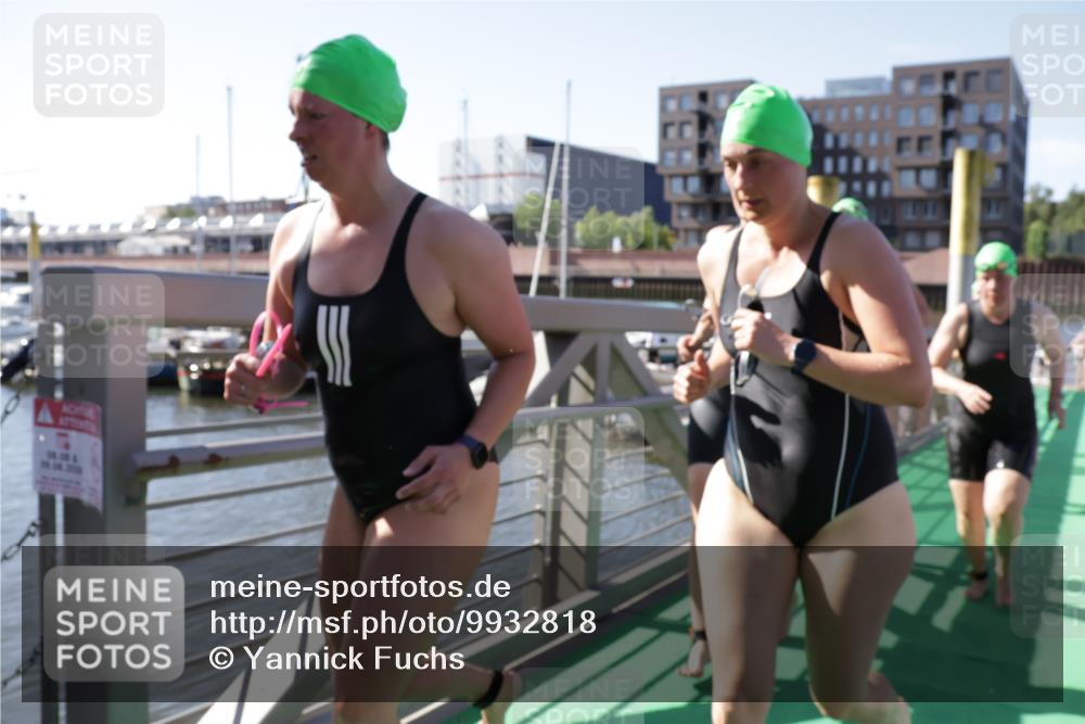 09.08.2026 - GEWOBA Citytriathlon Bremen Yannick Fuchs http://msf.ph/oto/9932818 09.08.2026 10:26:16 Schwimmen 13, 27, 31, 85, 93, 135, 139, 205, 223, 233, 469, 499 meine-sportfotos.de