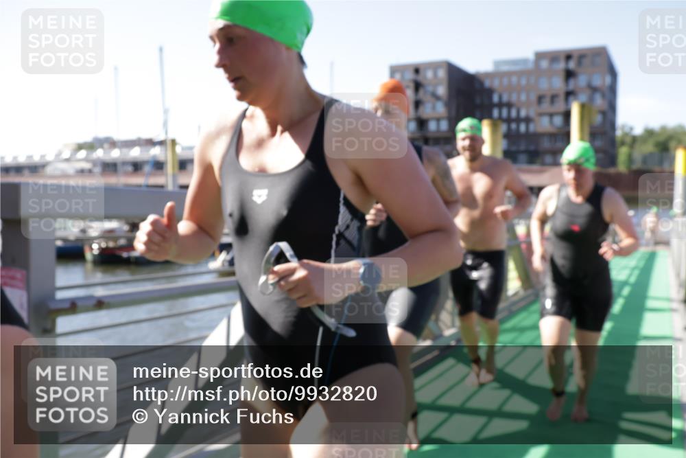 09.08.2026 - GEWOBA Citytriathlon Bremen Yannick Fuchs http://msf.ph/oto/9932820 09.08.2026 10:26:16 Schwimmen 13, 27, 31, 85, 93, 135, 139, 205, 223, 233, 469, 499 meine-sportfotos.de