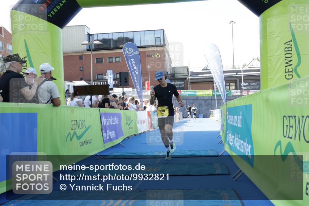 09.08.2026 - GEWOBA Citytriathlon Bremen Yannick Fuchs http://msf.ph/oto/9932821 09.08.2026 11:17:43 Ziel 25, 290 meine-sportfotos.de