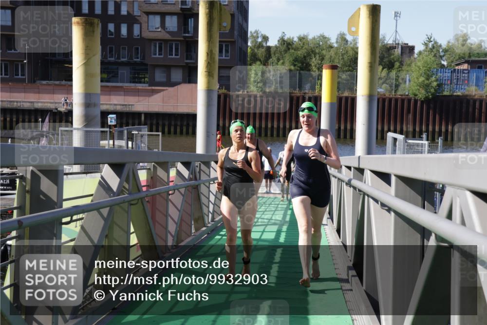 09.08.2026 - GEWOBA Citytriathlon Bremen Yannick Fuchs http://msf.ph/oto/9932903 09.08.2026 10:27:16 Schwimmen 11, 75, 77, 101, 149, 185, 199, 524 meine-sportfotos.de